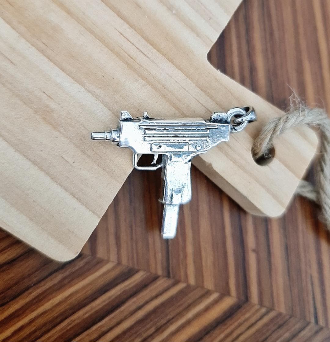 Uzi gun pendant, 925 sterling Silver weapon style, Army jewelry, handmade steampunk