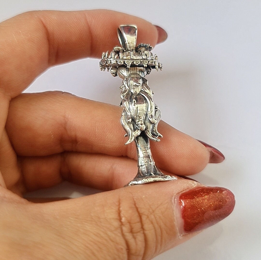 La Muerte Figurine Pendant: Handmade 925 Silver Gothic Jewelry