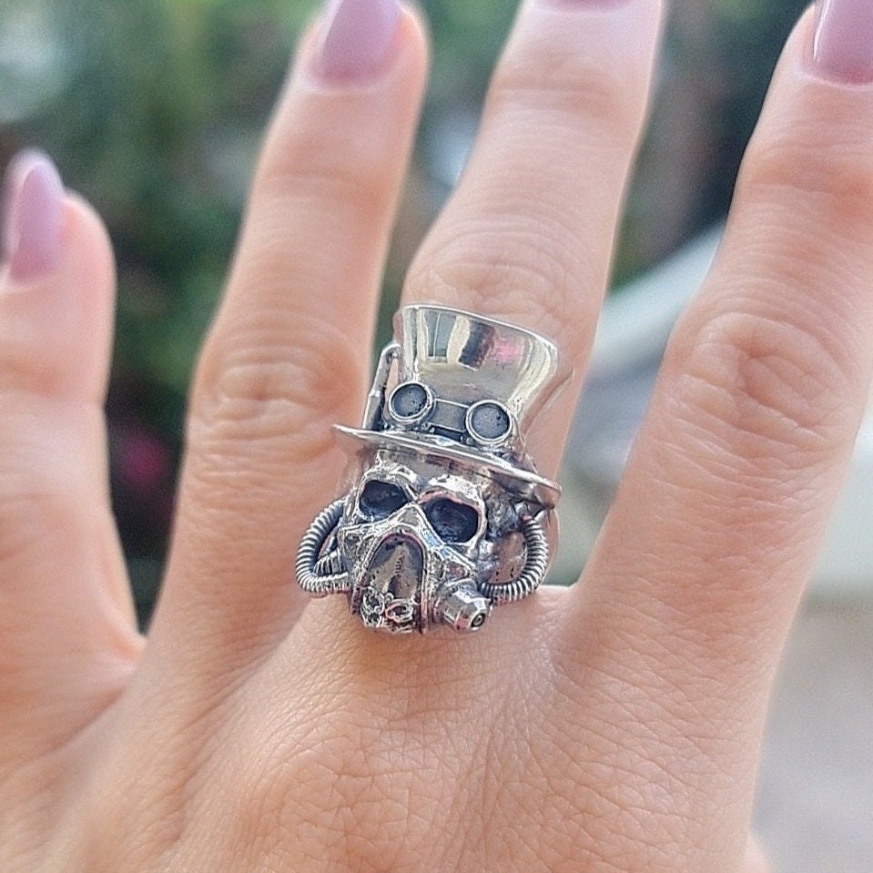 Steampunk-Inspired Silver Skull Ring - stylish Gothic solid & Sturdy Sterling Silver