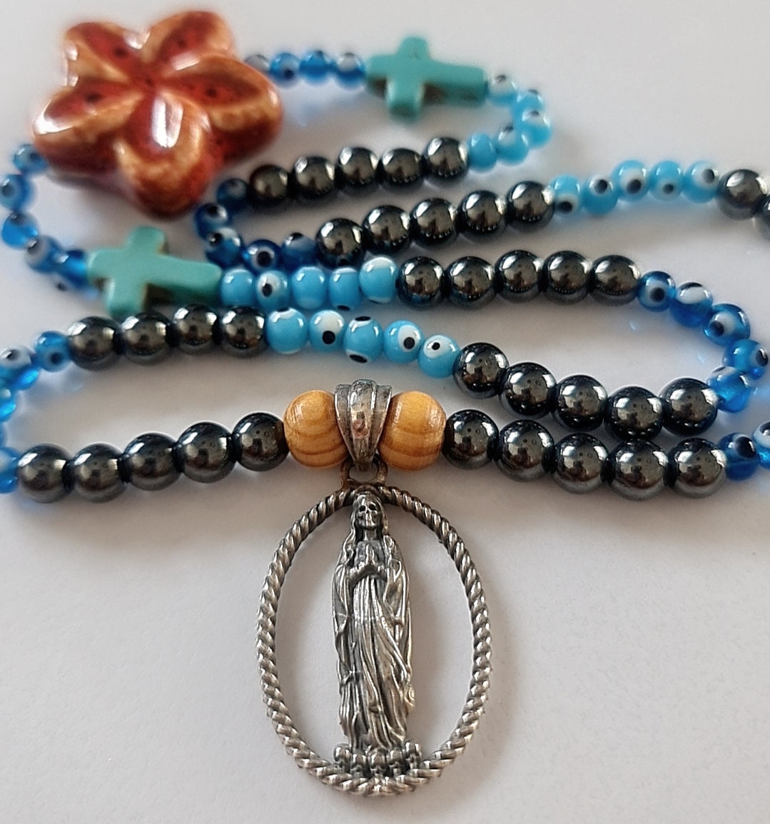 Handmade 925 Silver Santa Muerte Necklace: Gothic Beaded Pendant