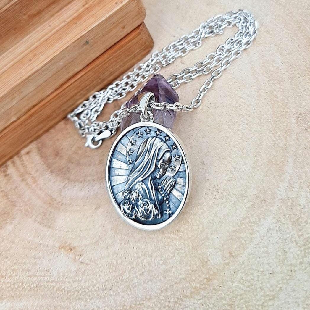 La Santa Muerte praying Pendant -Precious Symbol of Belief and Protection - Saint Death
