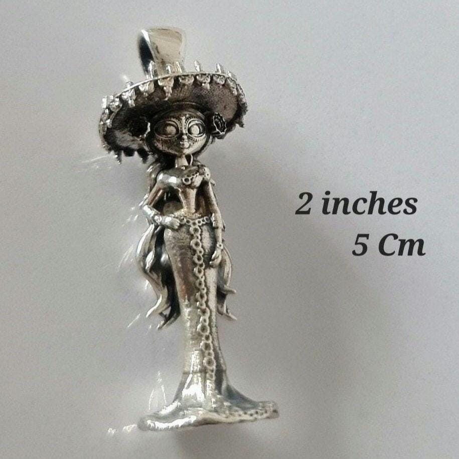 La Muerte Figurine Pendant: Handmade 925 Silver Gothic Jewelry