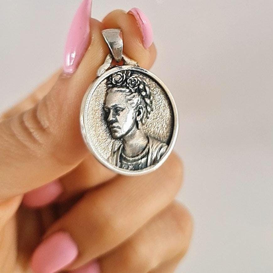 Sterling Silver Frida Kahlo Pendant: Artistic Symbolic Necklace