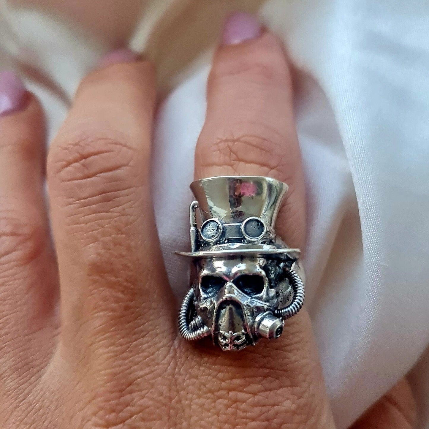 Steampunk-Inspired Silver Skull Ring - stylish Gothic solid & Sturdy Sterling Silver