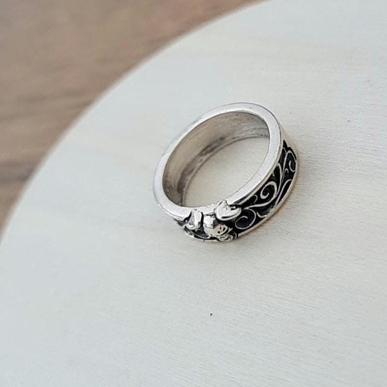 Skull and Engine with ornaments Ring-Edgy design-Handmade 925 silver-Perfect accessory for bikers.