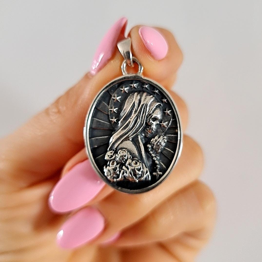 La Santa Muerte praying Pendant -Precious Symbol of Belief and Protection - Saint Death