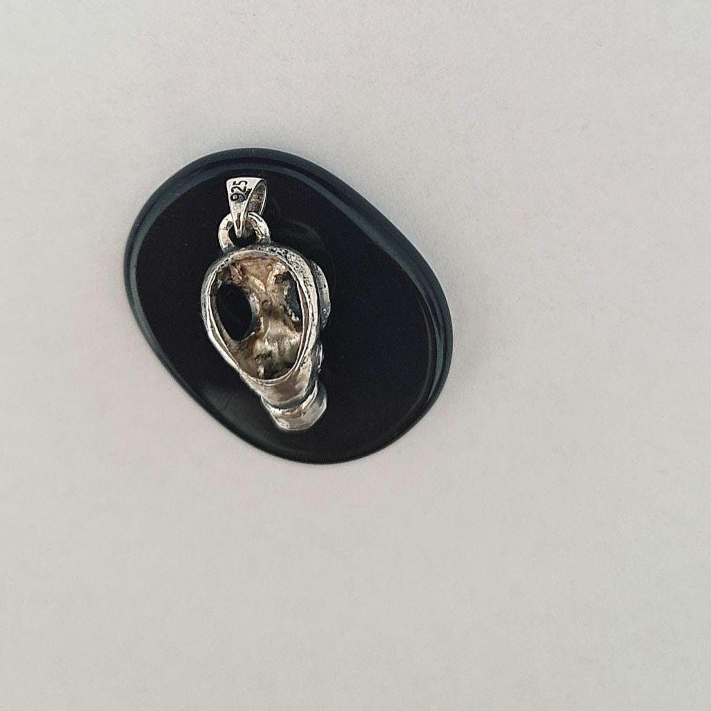 Gothic Steampunk gas mask Pendant – WWII Inspired War - Classic word 2nd War - Military Charm