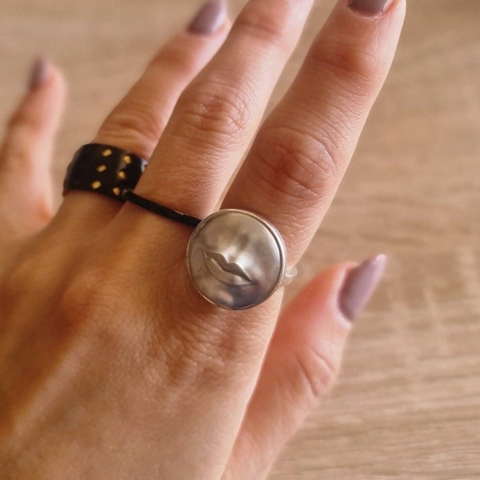 lips ring - 925 sterling silver - women's sizes -sleek & modern design - handmade with care -
