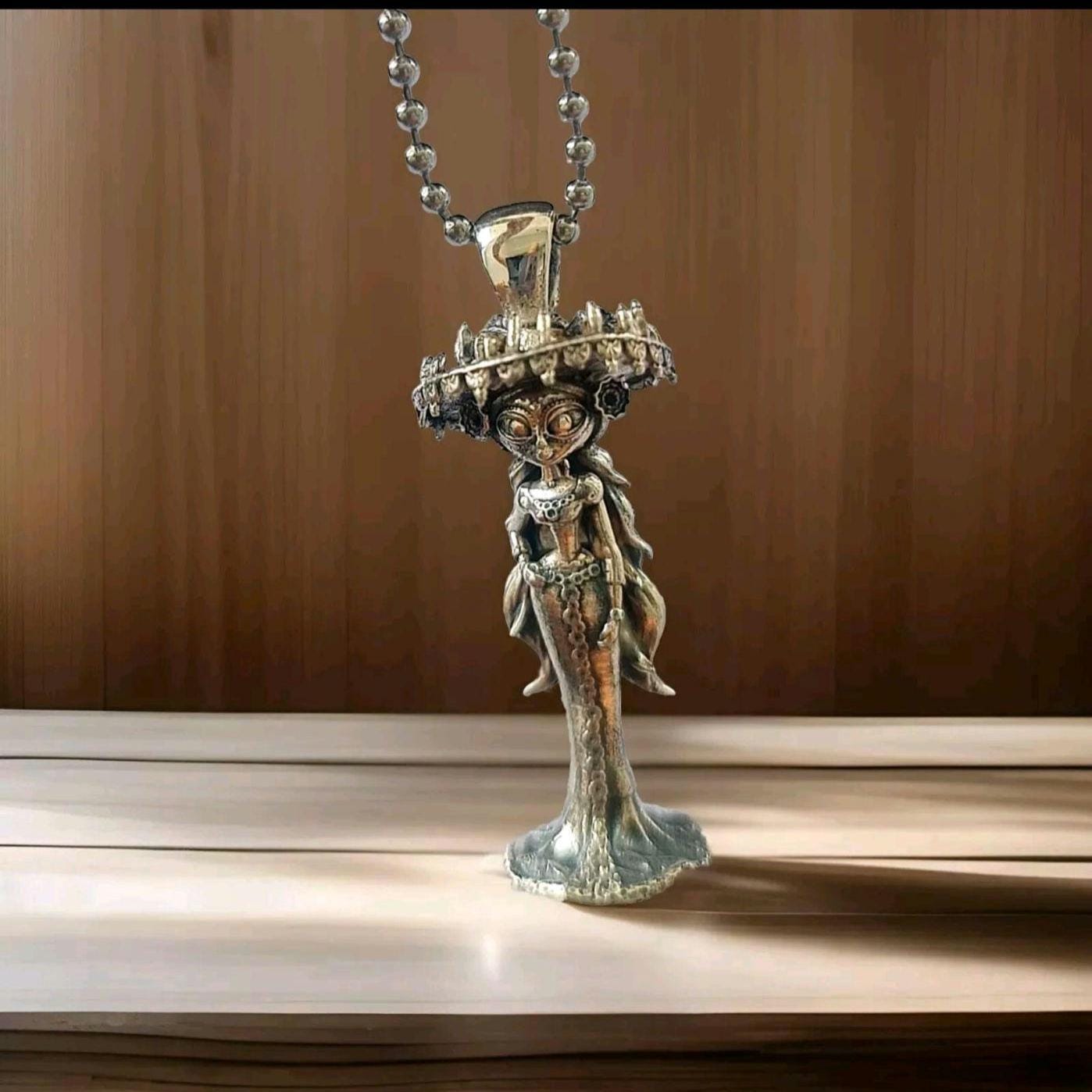 La Muerte Figurine Pendant: Handmade 925 Silver Gothic Jewelry