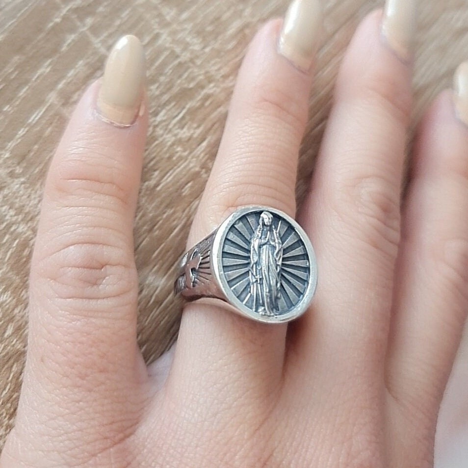 Virgin Mary's Embrace Ring - Holy Mother's Love - Sterling Silver 925 - Christian jewelry