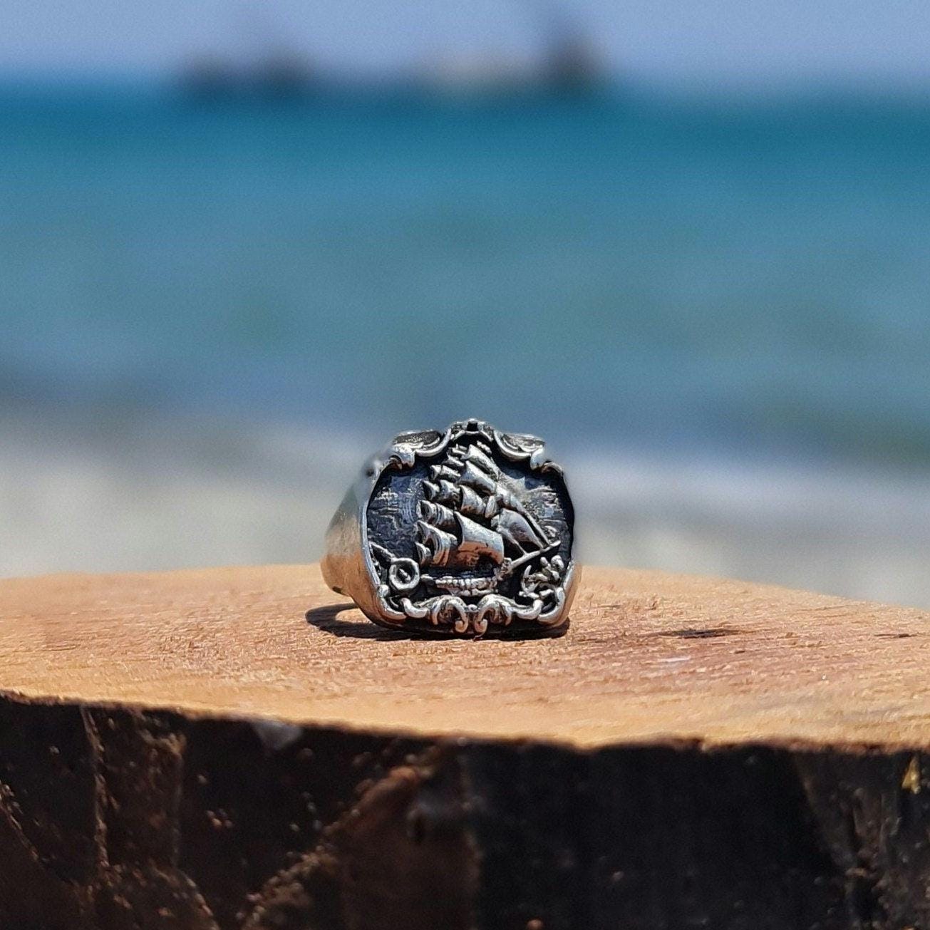 Kraken Signet Ring - Sailor's Nightmare Ring - Dark & Mysterious Design statement piece Authentic Sterling Silver