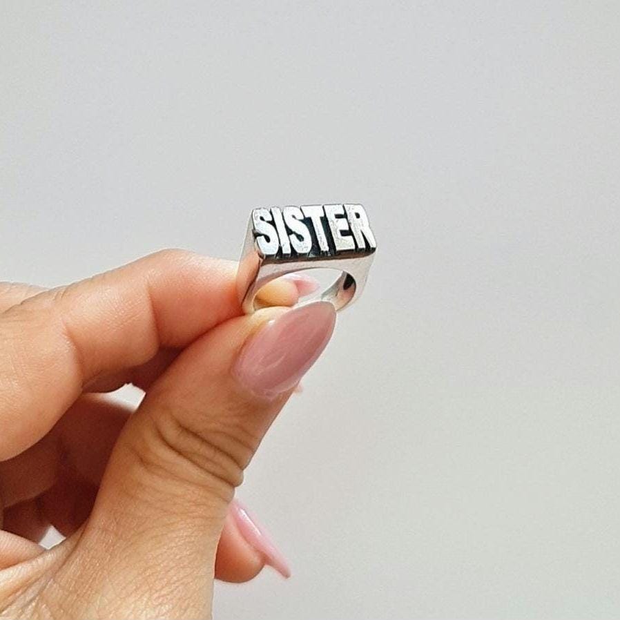 Sister Ring sterling silver - A gift that celebrates sisterhood & friendship