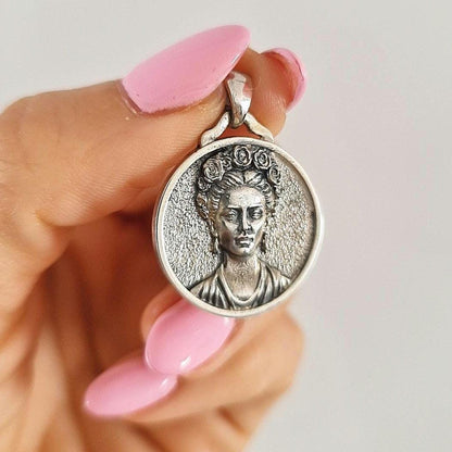 Sterling Silver Frida Kahlo Pendant: Artistic Symbolic Necklace