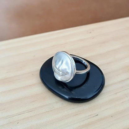 lips ring - 925 sterling silver - women's sizes -sleek & modern design - handmade with care -