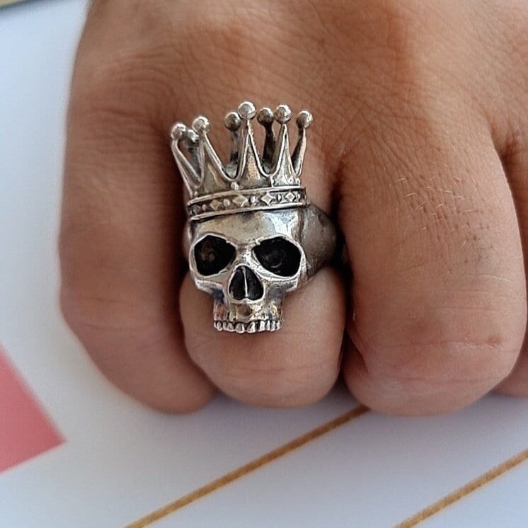 Handmade 925 Silver Skull Ring with Crown: Gothic Biker Jewelry