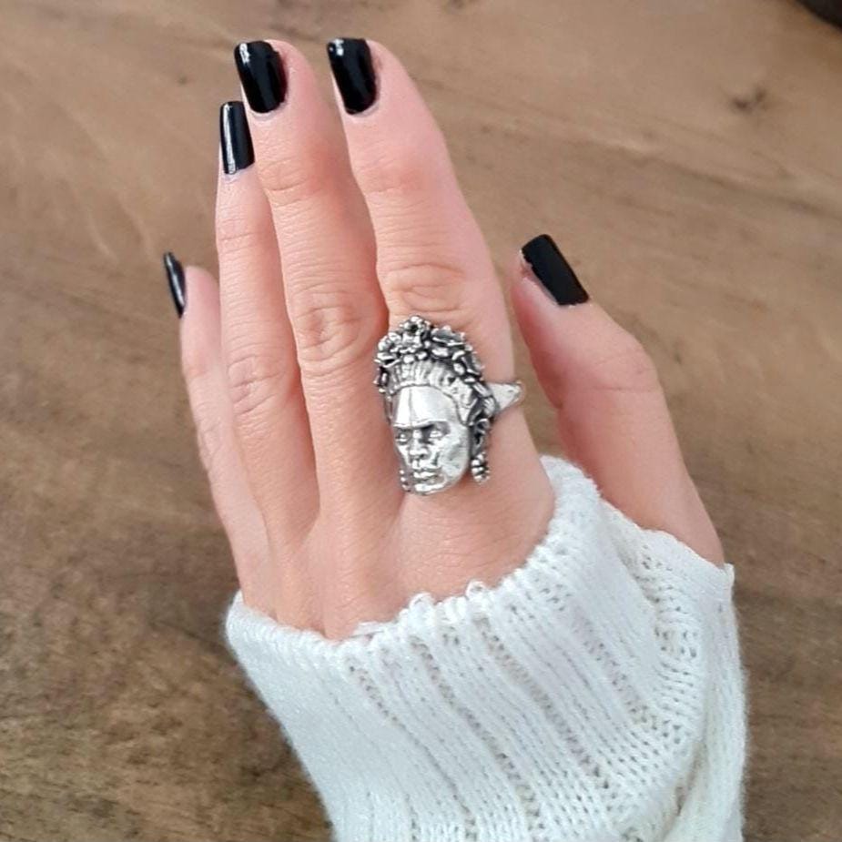 Inspired by the iconic mexican painter silver Ring - symbolising strength,powerand unmatched beauty