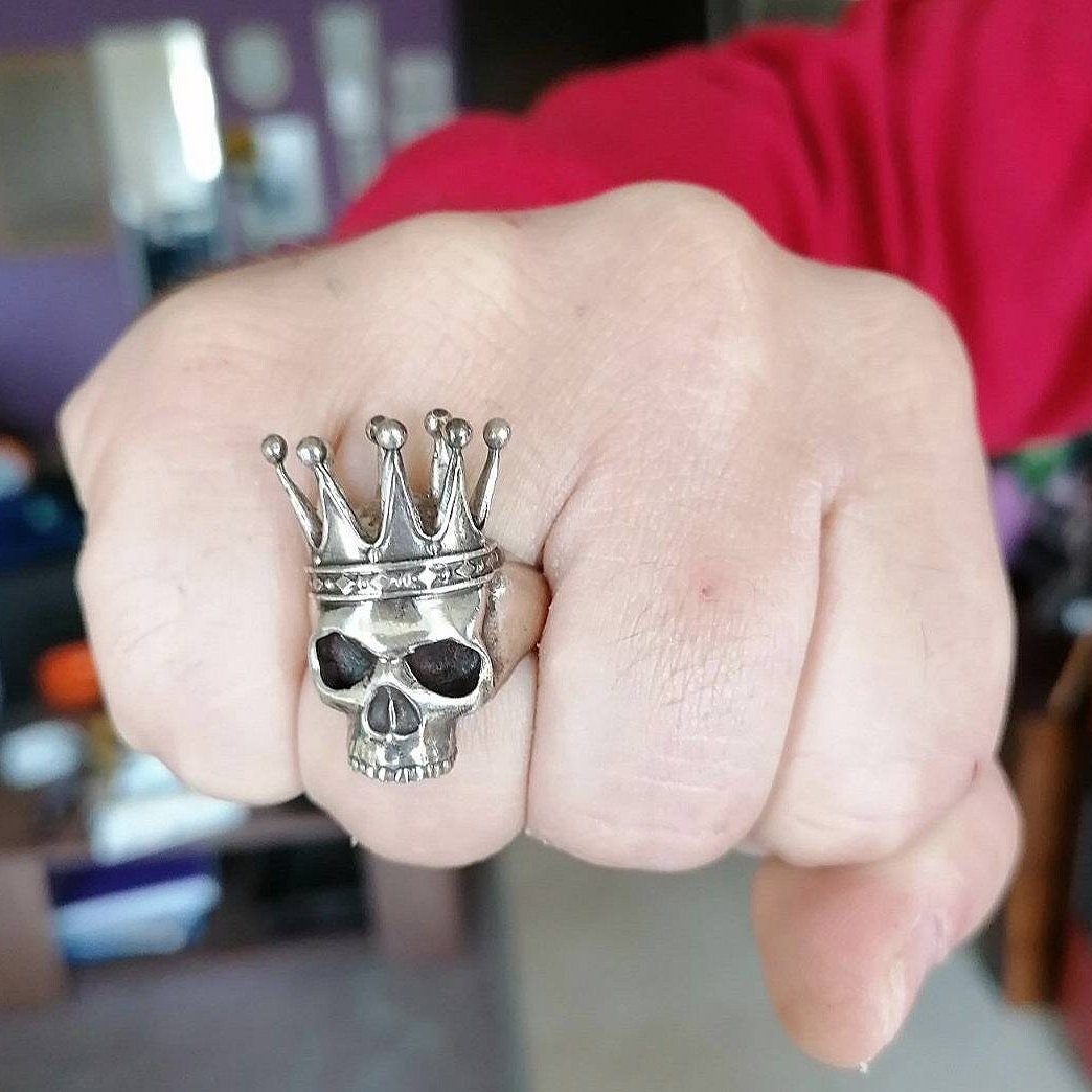 Handmade 925 Silver Skull Ring with Crown: Gothic Biker Jewelry