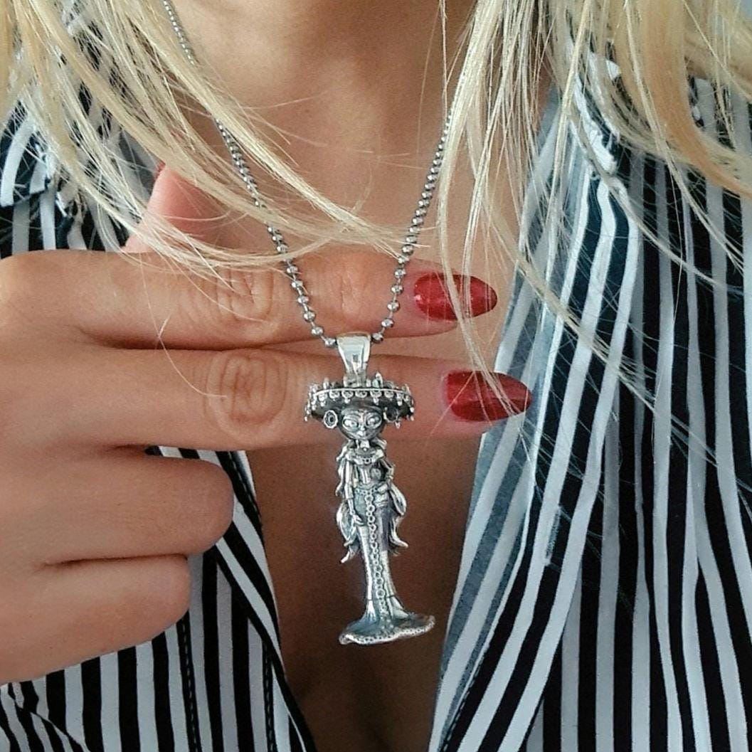 La Muerte Figurine Pendant: Handmade 925 Silver Gothic Jewelry
