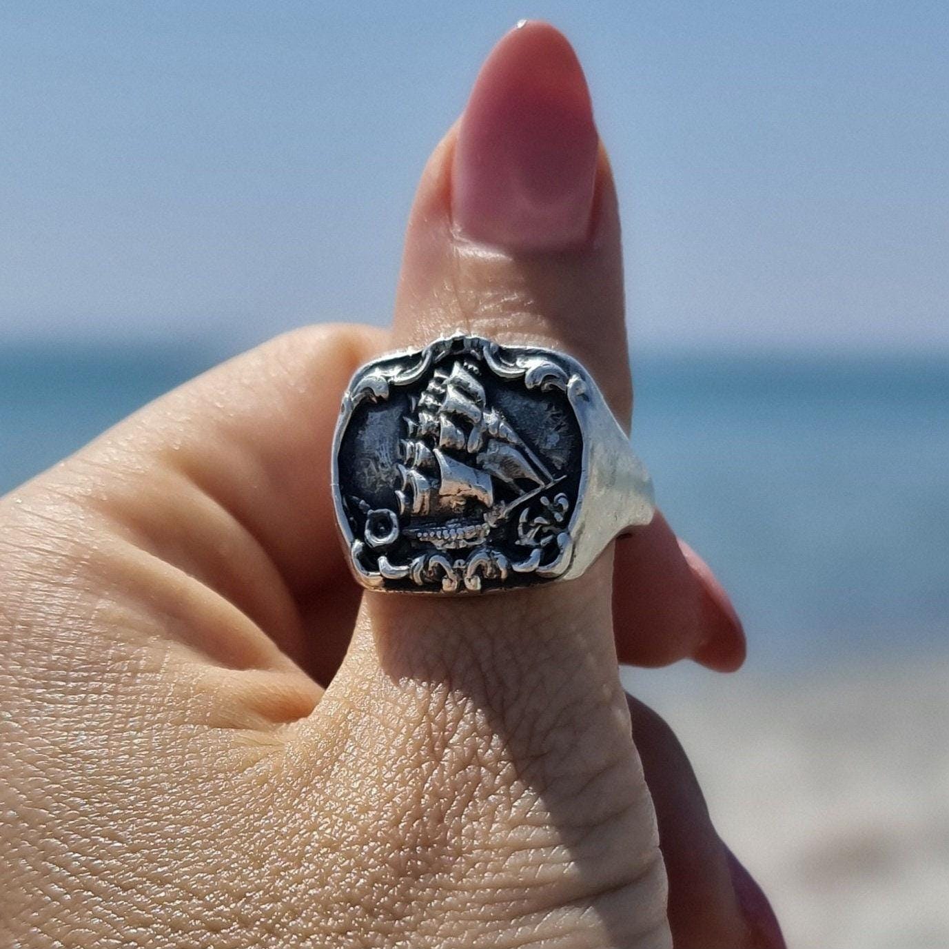 Kraken Signet Ring - Sailor's Nightmare Ring - Dark & Mysterious Design statement piece Authentic Sterling Silver